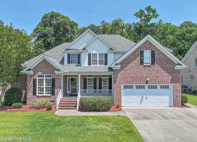 Property at 689 Cedar Ridge Dr, Winterville, NC 28590, 4 beds, 3 baths