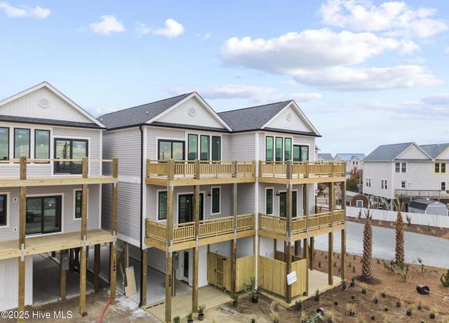 Property at 120 Shell Rd, Surf City, NC 28445, 3 beds, 4 baths