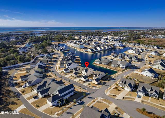 Property at 435 Goldeneye Ct, Beaufort, NC 28516, 4 beds, 3 baths