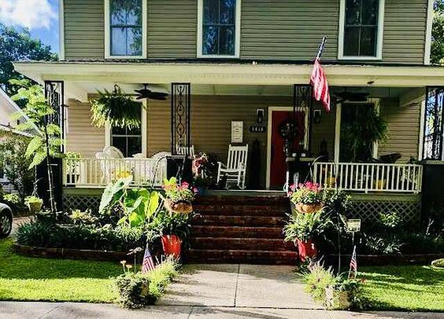 Property at 1418 Spencer Ave, New Bern, NC 28560, 3 beds, 2.5 baths