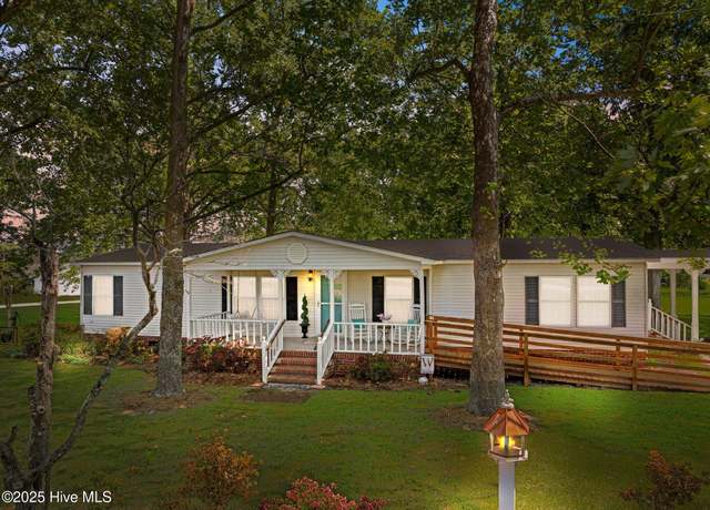 Property at 1032 Ball Rd, Washington, NC 27889, 3 beds, 2 baths