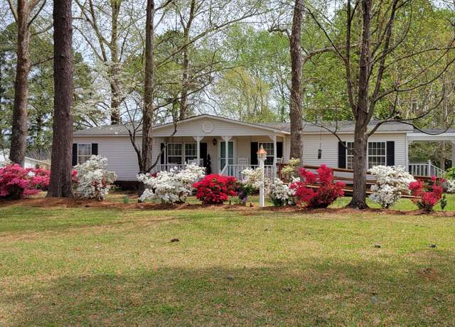Property at 1032 Ball Rd, Washington, NC 27889, 3 beds, 2 baths