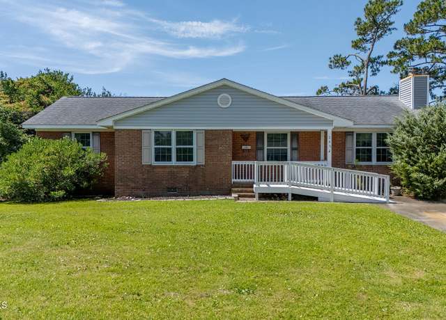 Property at 2403 Emeline Pl, Morehead City, NC 28557, 3 beds, 2 baths