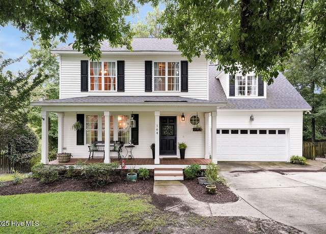 Property at 164 Morgan Cove Dr, Burgaw, NC 28425, 3 beds, 2.5 baths