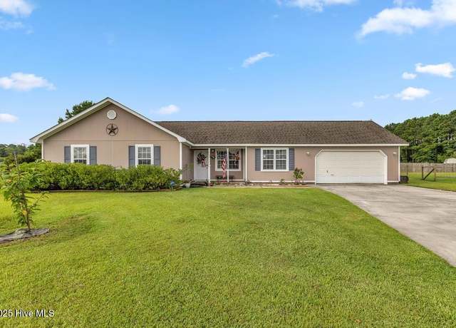 Property at 109 Foxtrail Dr, Hubert, NC 28539, 3 beds, 2 baths