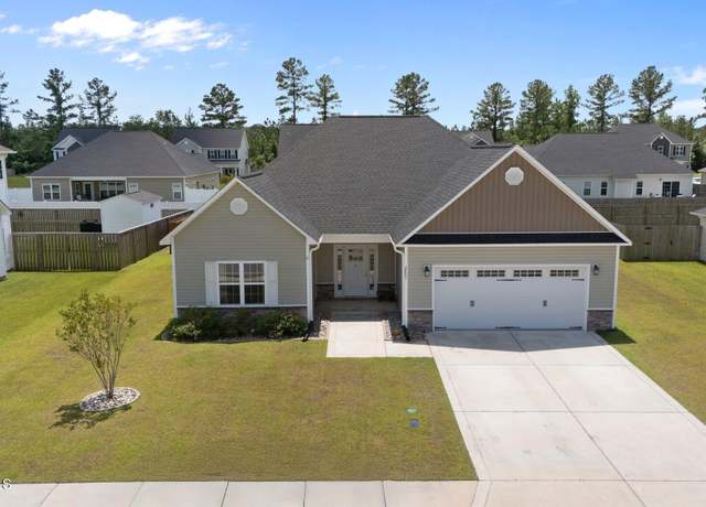 Property at 2001 Snapper St, New Bern, NC 28562, 3 beds, 2 baths