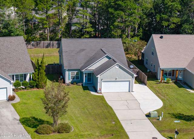 Property at 106 Regan Ct, Hampstead, NC 28443, 4 beds, 2 baths