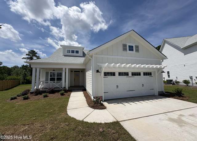 Property at 27 Perch Pl, Hampstead, NC 28443, 3 beds, 2 baths