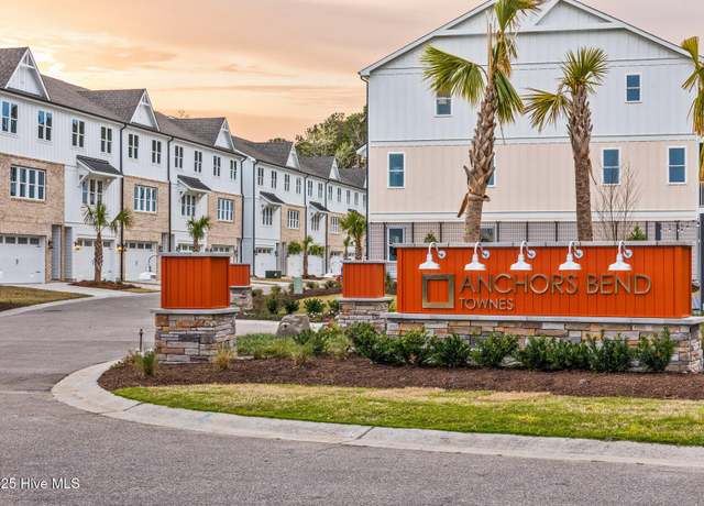 Property at 836 Anchors Bend Way #1, Wilmington, NC 28411, 3 beds, 2.5 baths