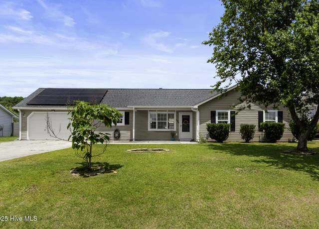Property at 324 Foxridge Ln, Hubert, NC 28539, 4 beds, 2 baths