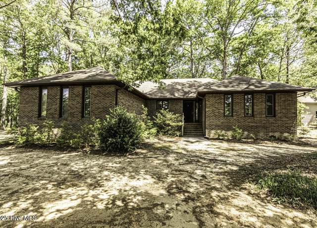 Property at 7730 Old Raleigh Rd, Bailey, NC 27807, 3 beds, 2.5 baths