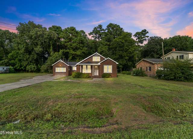 Property at 498 New Rd, Elizabeth City, NC 27909, 4 beds, 2 baths