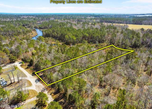 Property at 316 Clearview Dr, Holly Ridge, NC 28445