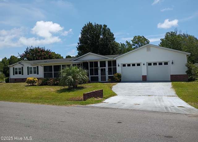 Property at 1099 Nautical Ln SW, Calabash, NC 28467, 4 beds, 2 baths