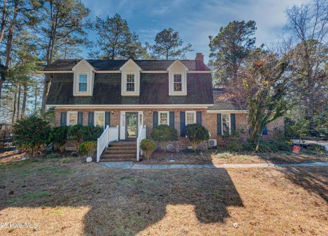 Property at 110 Kemberly Ct, Jacksonville, NC 28540, 4 beds, 2.5 baths