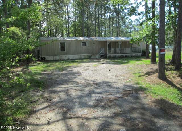 Property at 4152 9th St SE, Southport, NC 28461, 3 beds, 2 baths