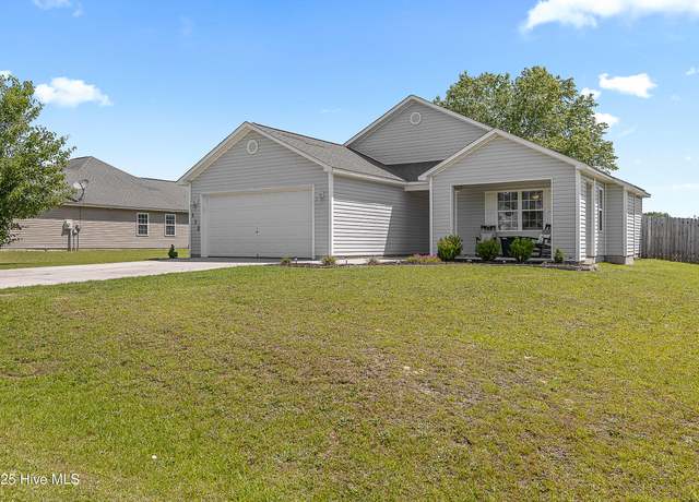 Property at 112 Silver Queen Ln, Richlands, NC 28574, 3 beds, 2 baths