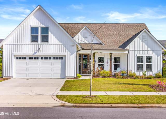 Property at 1051 Mccarley Blvd, Wilmington, NC 28412, 4 beds, 3 baths