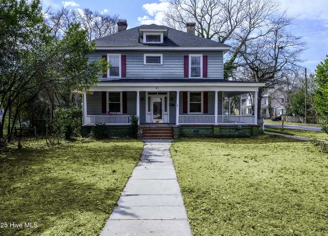 Property at 1311 National Ave, New Bern, NC 28560, 4 beds, 2 baths