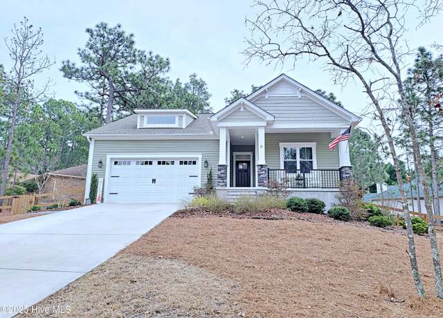 Property at 8 Aronimink Ln, Pinehurst, NC 28374, 5 beds, 3 baths