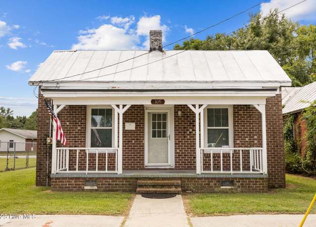 Property at 109 E South St, Kinston, NC 28501, 2 beds, 1 bath