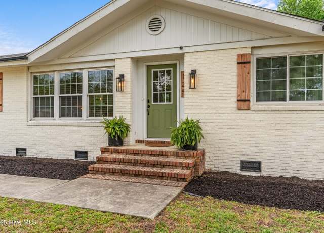 Property at 125 Avant Dr, Wilmington, NC 28411, 3 beds, 2 baths