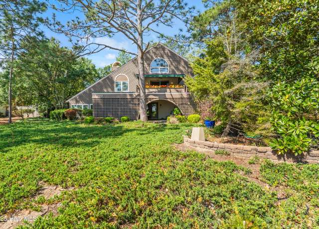 Property at 390 Diamondhead Dr S, Pinehurst, NC 28374, 2 beds, 2 baths