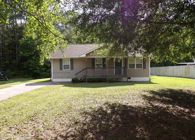 Property at 103 Mccullen St, Burgaw, NC 28425, 3 beds, 2 baths