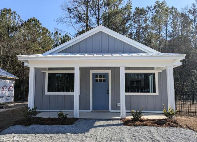 Property at 139 Long Pond Loop, Swansboro, NC 28584, 2 beds, 1 bath