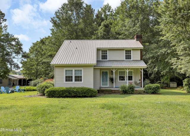 Property at 353 Old Savannah Rd, Burgaw, NC 28425, 3 beds, 2 baths