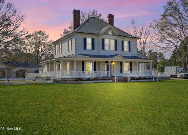 Property at 710 S Caroline St, Rockingham, NC 28379, 5 beds, 3.5 baths