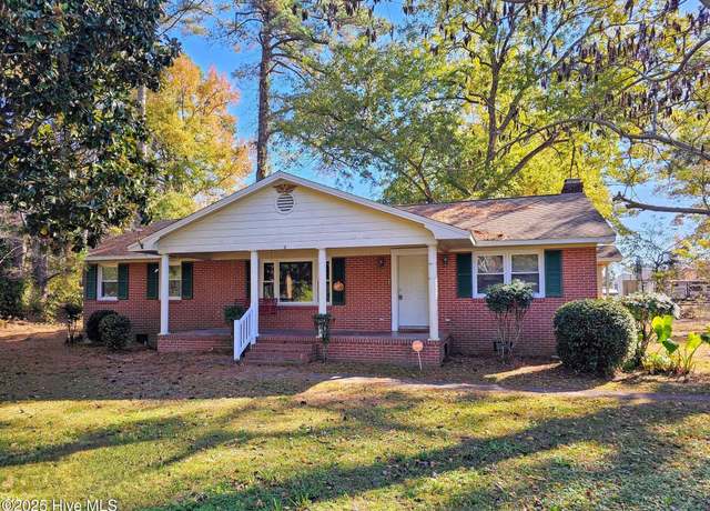 Property at 307 Neuse Cliffs Rd, New Bern, NC 28560, 3 beds, 1.5 baths