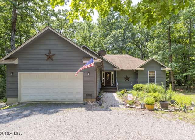 Property at 108 Western Trl, Carthage, NC 28327, 3 beds, 2 baths