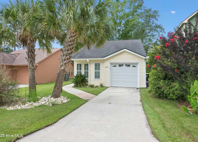 Property at 1047 Valley Dr, Calabash, NC 28467, 2 beds, 2 baths