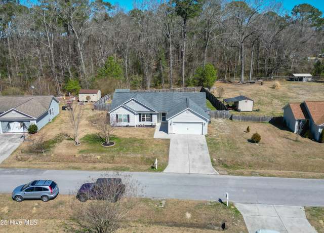 Property at 109 Hidden Hollow Dr, Richlands, NC 28574, 3 beds, 2 baths