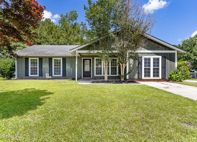 Property at 227 Branchwood Dr, Jacksonville, NC 28546, 3 beds, 2 baths