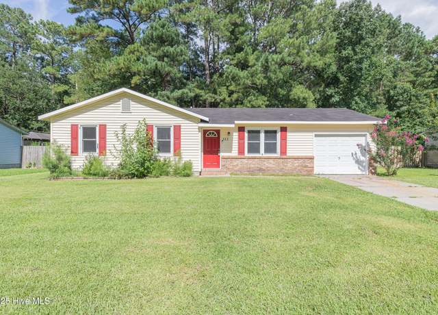 Property at 512 Walnut Dr, Jacksonville, NC 28540, 3 beds, 1 bath
