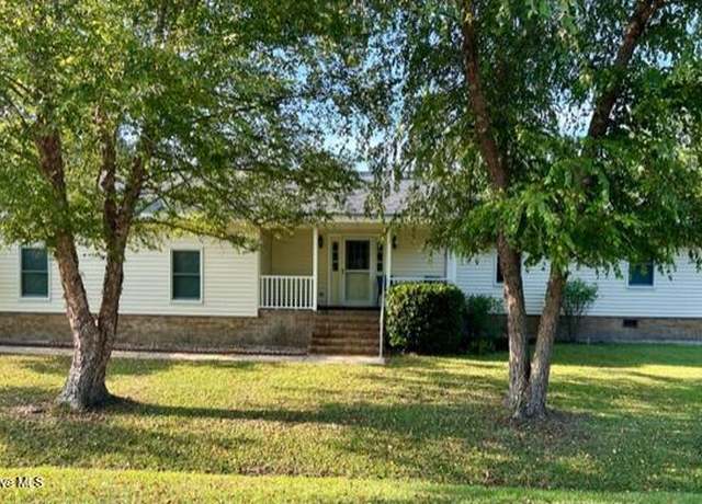Property at 5500 Peace And Plenty Ct, New Bern, NC 28560, 3 beds, 2.5 baths