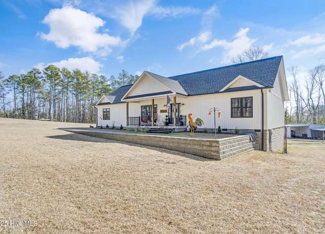 Property at 105 Mcneil St, Ellerbe, NC 28338, 4 beds, 2 baths