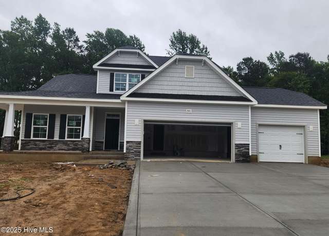 Property at 2921 Tucker Hill Dr, Grimesland, NC 27837, 4 beds, 2.5 baths