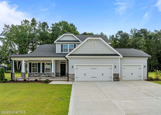 Property at 2921 Tucker Hill Dr, Grimesland, NC 27837, 4 beds, 2.5 baths