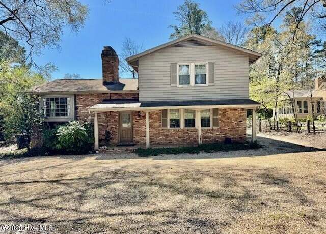 Property at 1106 Greenville Blvd SE, Greenville, NC 27858, 3 beds, 2 baths