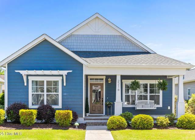 Property at 2216 Lakeside Cir, Wilmington, NC 28401, 3 beds, 2 baths