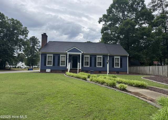 Property at 1701 Centre St W, Wilson, NC 27893, 3 beds, 2 baths
