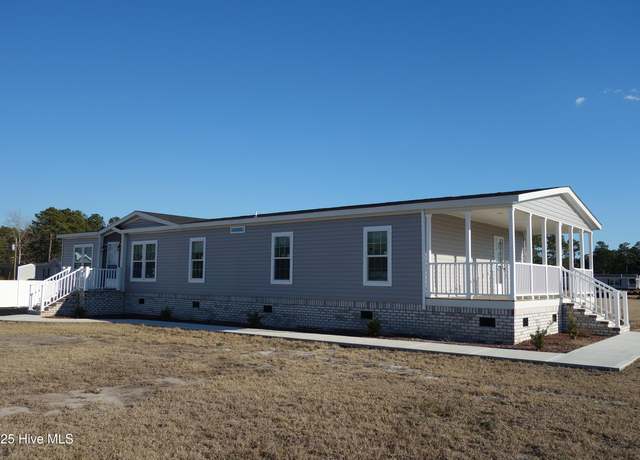 Property at 929 Willow Pl SW, Calabash, NC 28467, 4 beds, 2 baths