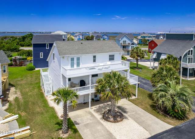 Property at 104 Island Quay Ct, Atlantic Beach, NC 28512, 4 beds, 3.5 baths
