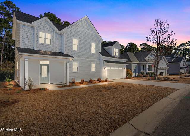 Property at 4772 Yellowood Dr, Shallotte, NC 28470, 4 beds, 2.5 baths