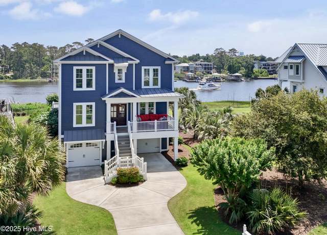Property at 2821 Harborside Way, Southport, NC 28461, 5 beds, 3.5 baths