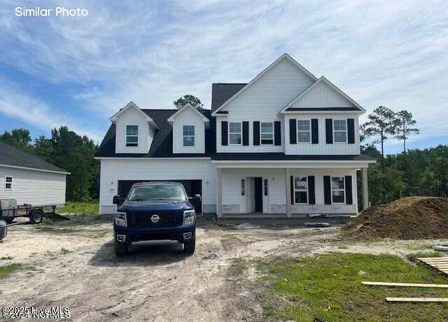Property at 905 Wild Azalea Way, Hubert, NC 28539, 3 beds, 2.5 baths