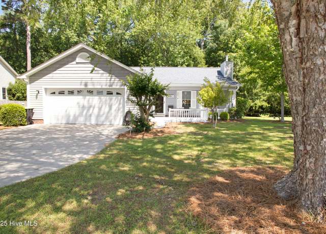 Property at 4108 Yarmouth Rd, New Bern, NC 28562, 3 beds, 2 baths